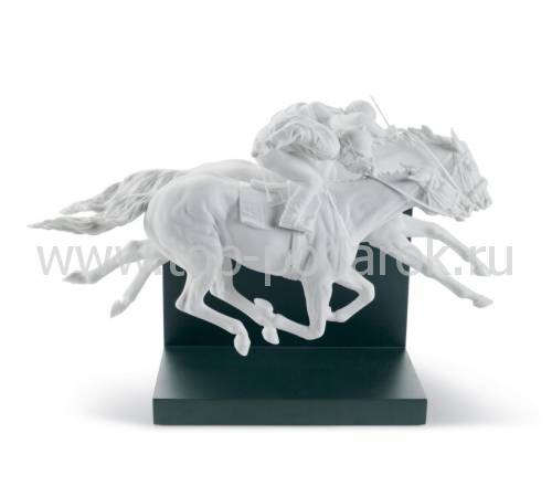 Статуэтка лошадь "Скачки" Lladro 01008515