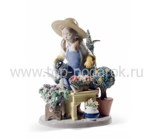 Статуэтка "В моем саду" Lladro 01008663